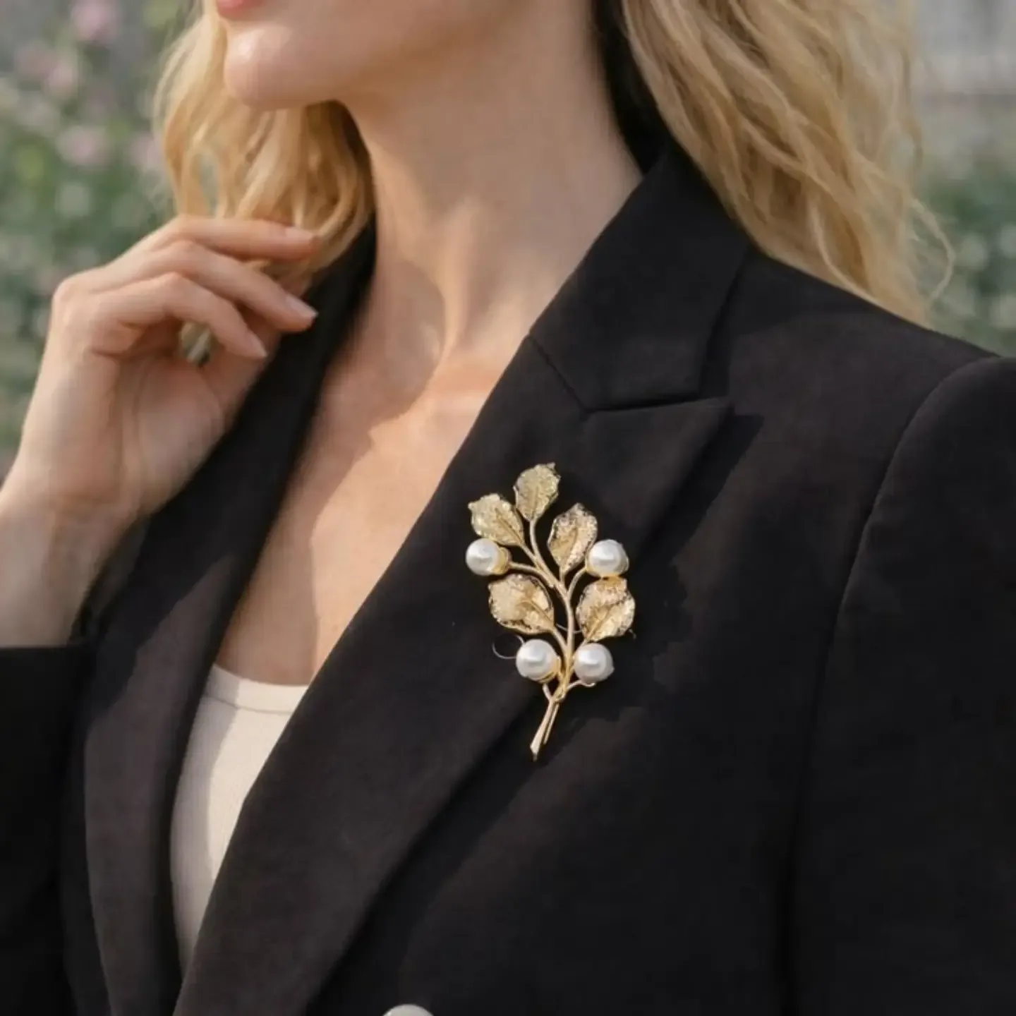 Brooch